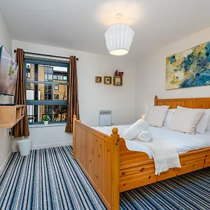 apt-zenith-hub.brighton-hotels-england.com/