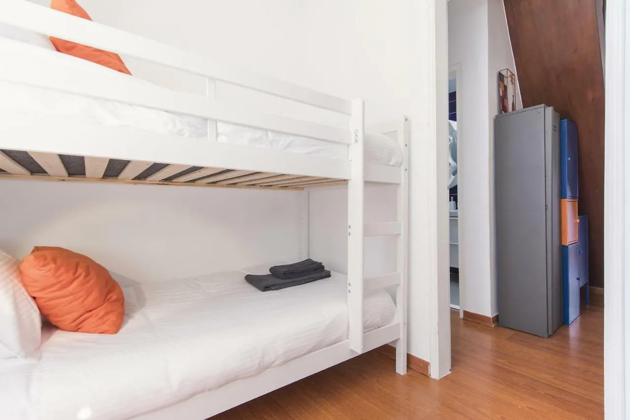 The Castle Life In 3Bdr Apartament Lisbon Portugal